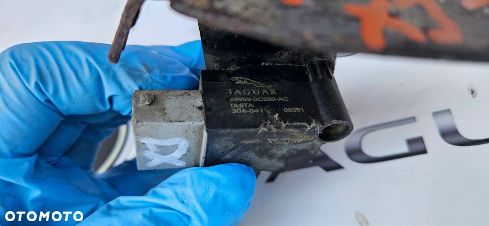 Jaguar XJ 351 2010-2015 Czujnik poziomowania świateł xenon przód prawy AW93-3C280-AC - 3