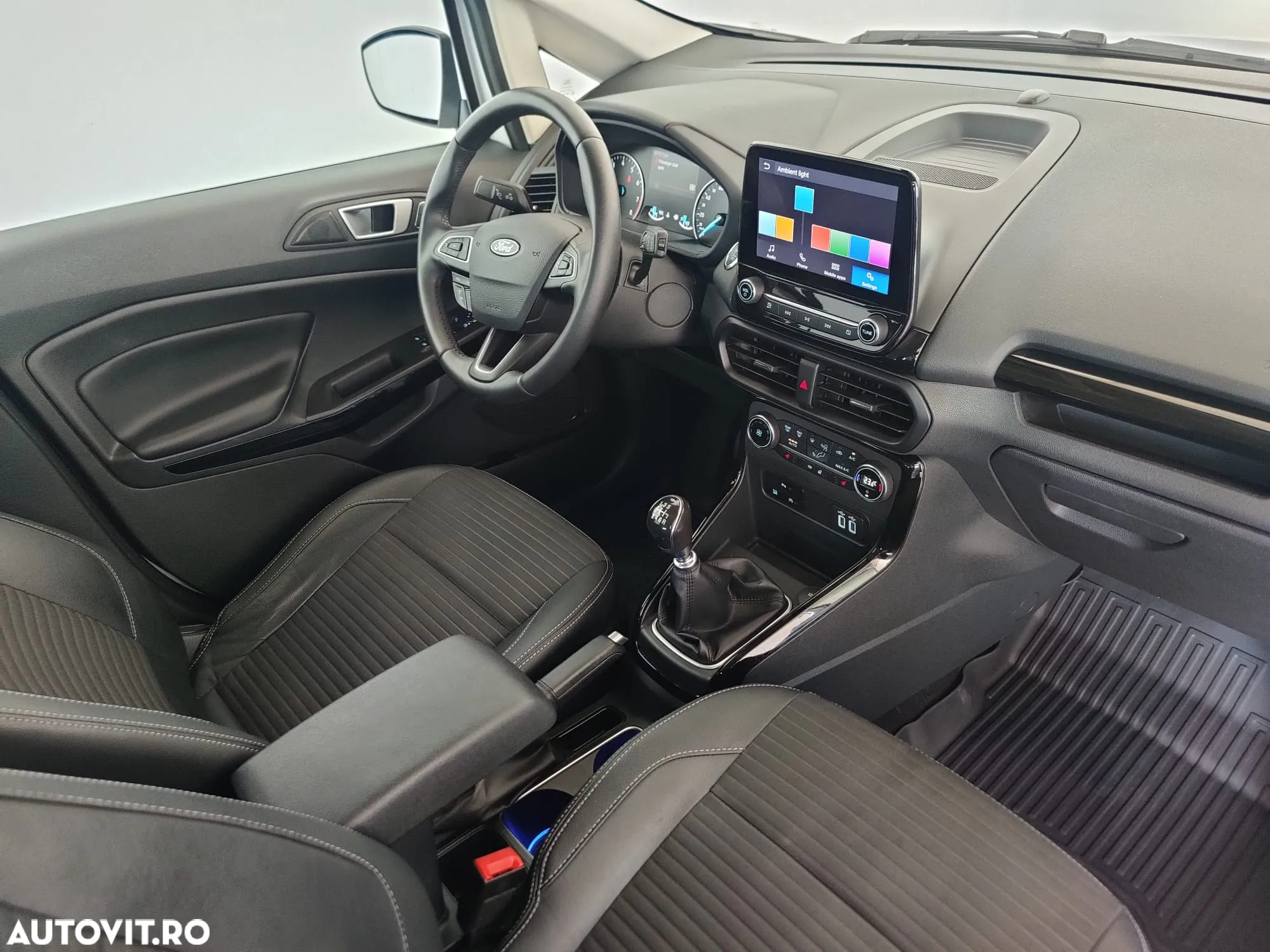 Ford EcoSport 1.0 EcoBoost Titanium - 12