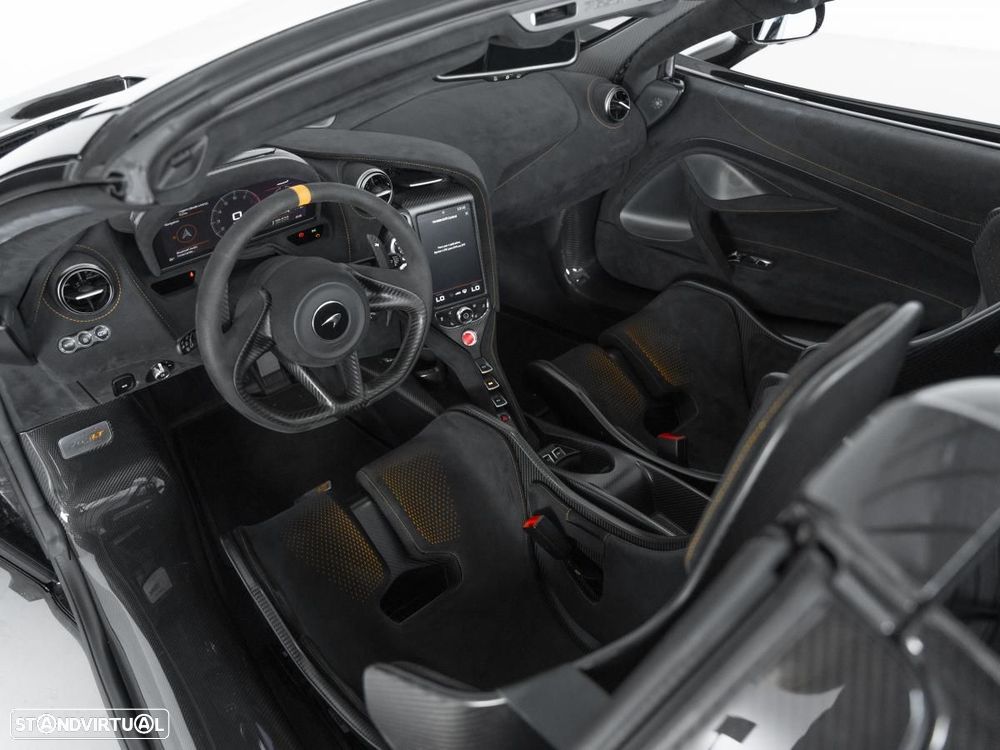 McLaren 765LT - 12