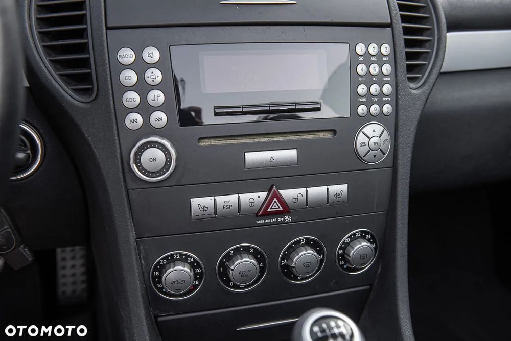 Mercedes-Benz SLK 350 Sport Edition - 19