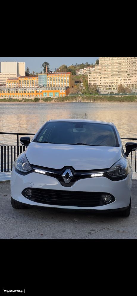 Renault Clio ENERGY TCe 120 EDC Luxe - 3