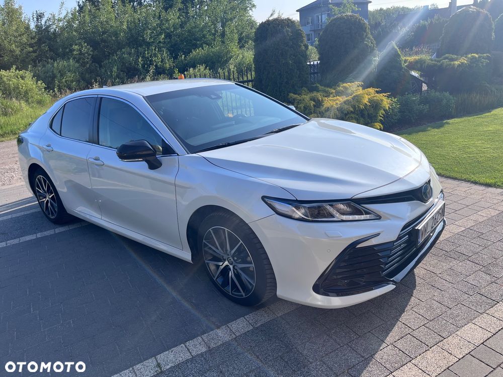 Toyota Camry - 6