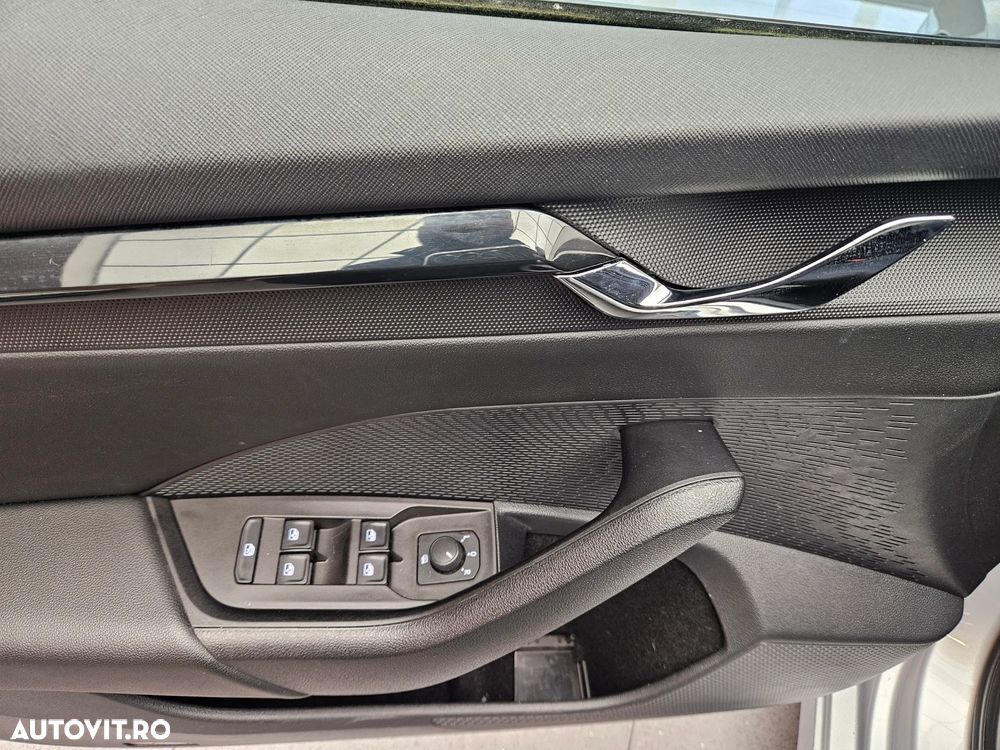 Skoda Octavia 2.0 TDI DSG Ambition - 20