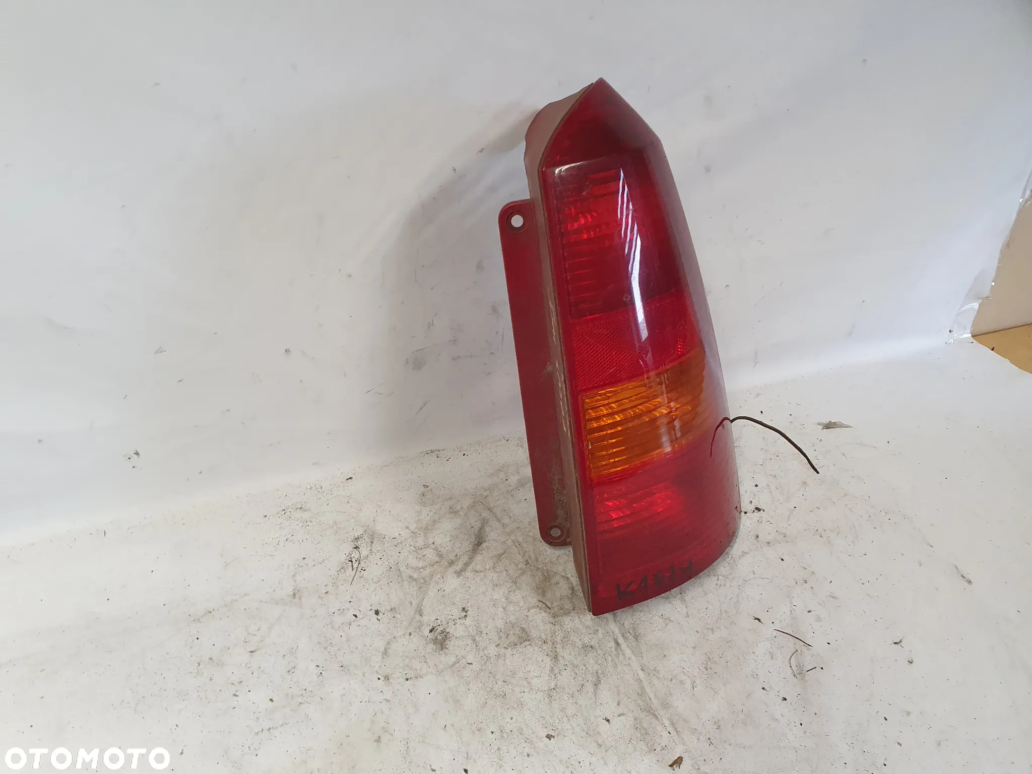 * LAMPA TYLNA PRAWA TYŁ PRAWO FORD FOCUS MK1 KOMBI - 3