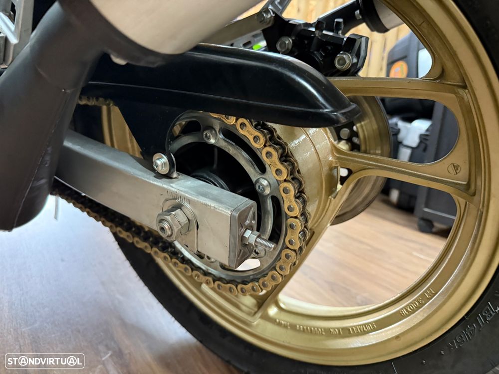 Yamaha R RZV 500 - 21