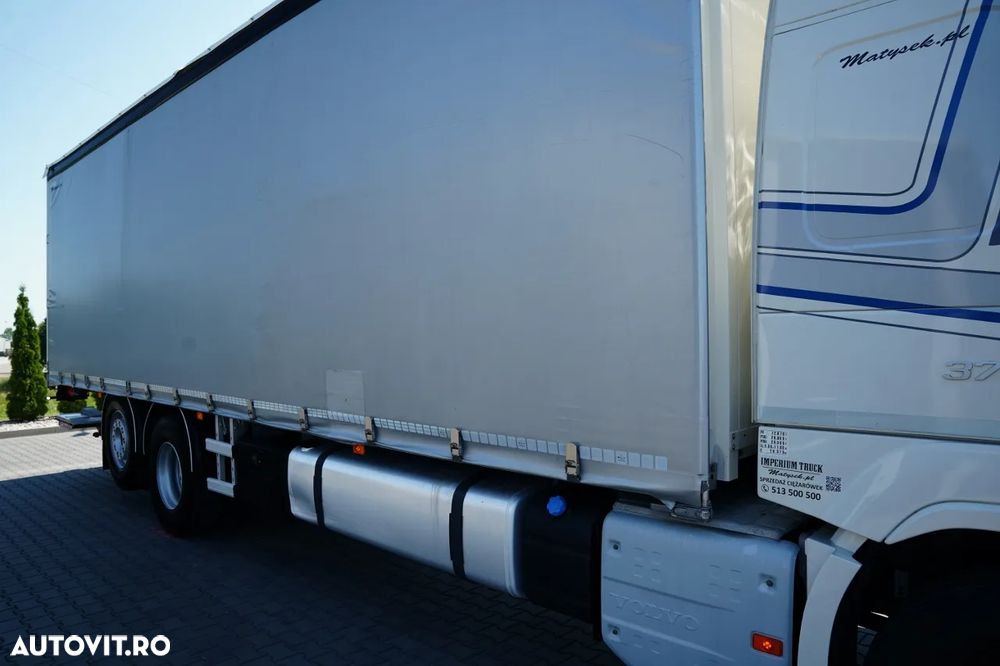 Volvo FM 370 / SOLO / CORTINĂ - 9,1 M / 6X2 / DHOLLANDIA LIFT - 2.000 KG / PODEA REZISTENTĂ / AER CONDIȚIONAT PARCARE / I-SHIFT / EURO 6 - 15