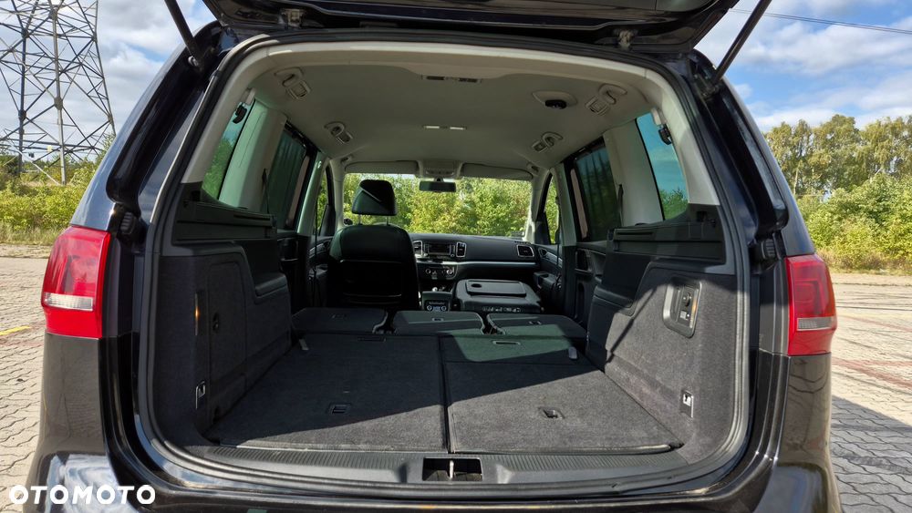 Volkswagen Sharan 2.0 TDI Highline DSG - 19