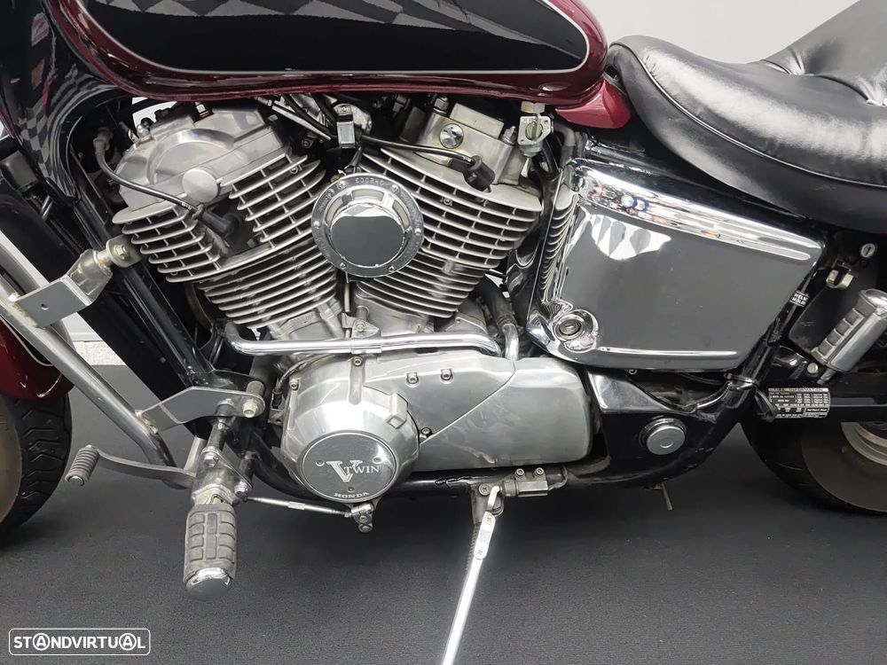Honda Shadow VT 1100 - 15