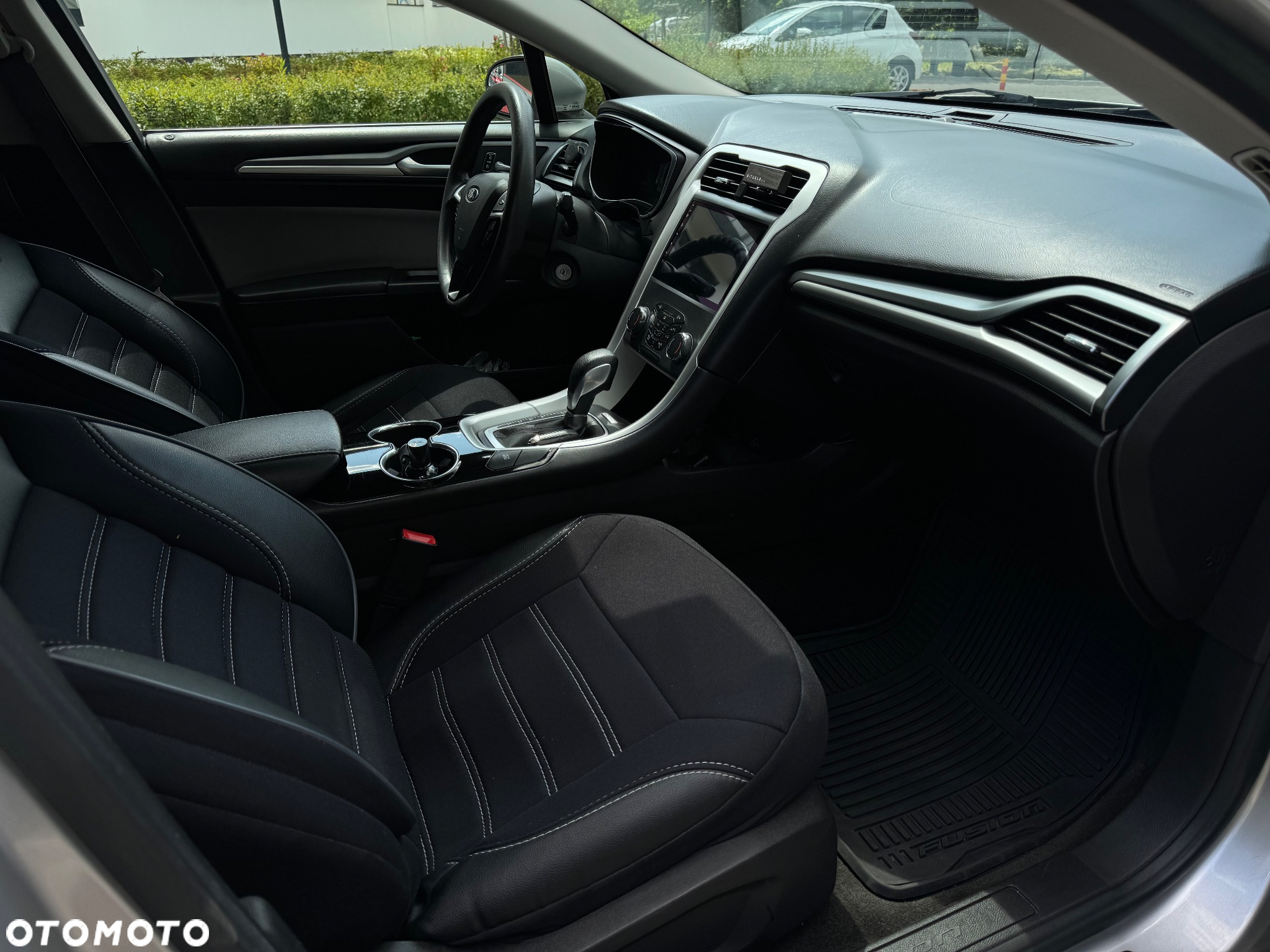 Ford Mondeo - 23