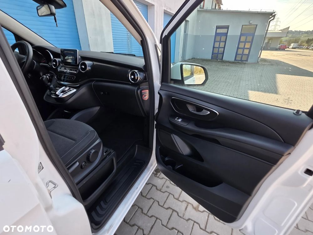 Mercedes-Benz Klasa V 220 CDI (d³ugi) - 20