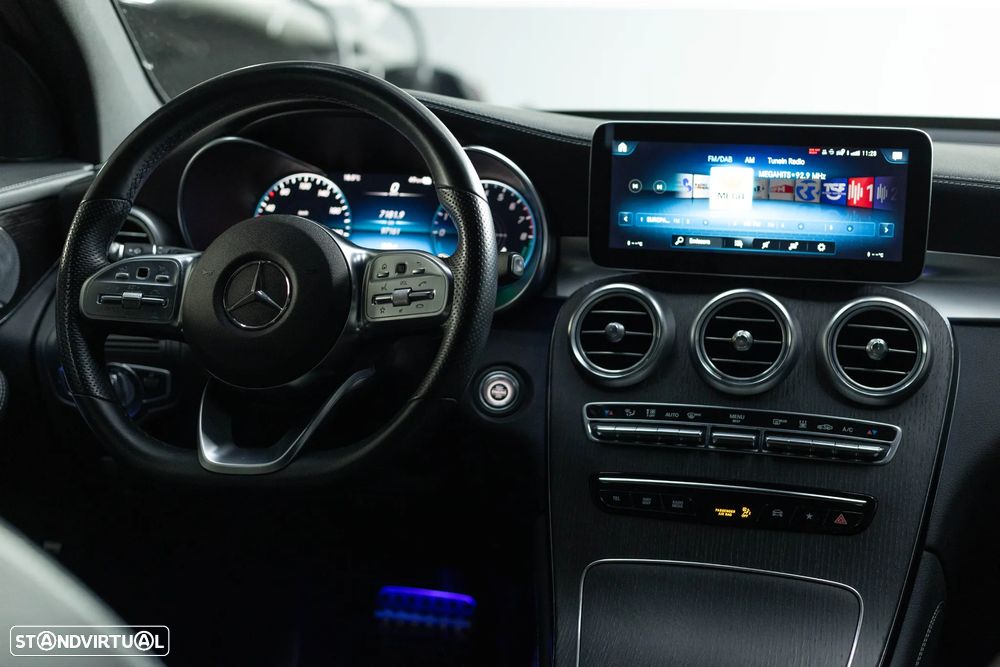 Mercedes-Benz GLC 300 e 4Matic 9G-TRONIC AMG Line - 15