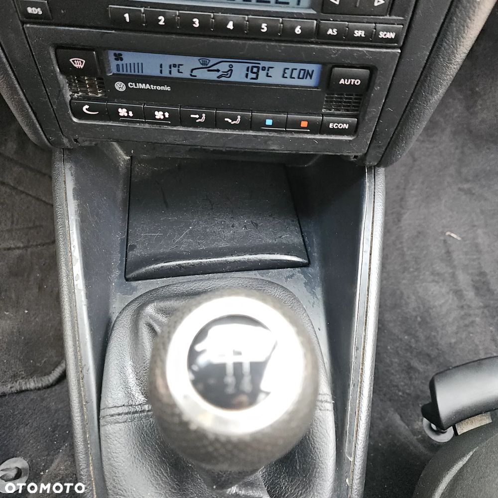 Volkswagen Golf IV 2.0 4Mot Highline - 22