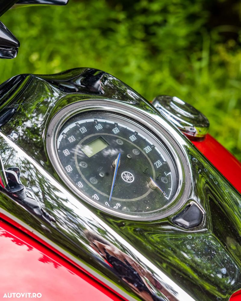 Yamaha XV 1900 Raider - 7