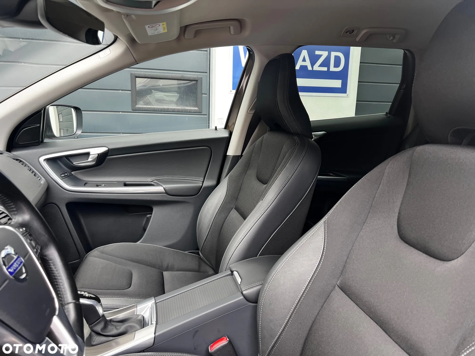 Volvo XC 60 D4 Geartronic Momentum - 9