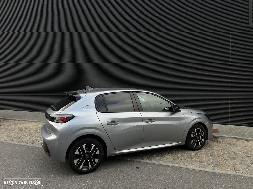 Peugeot 208 1.2 PureTech Allure - 28