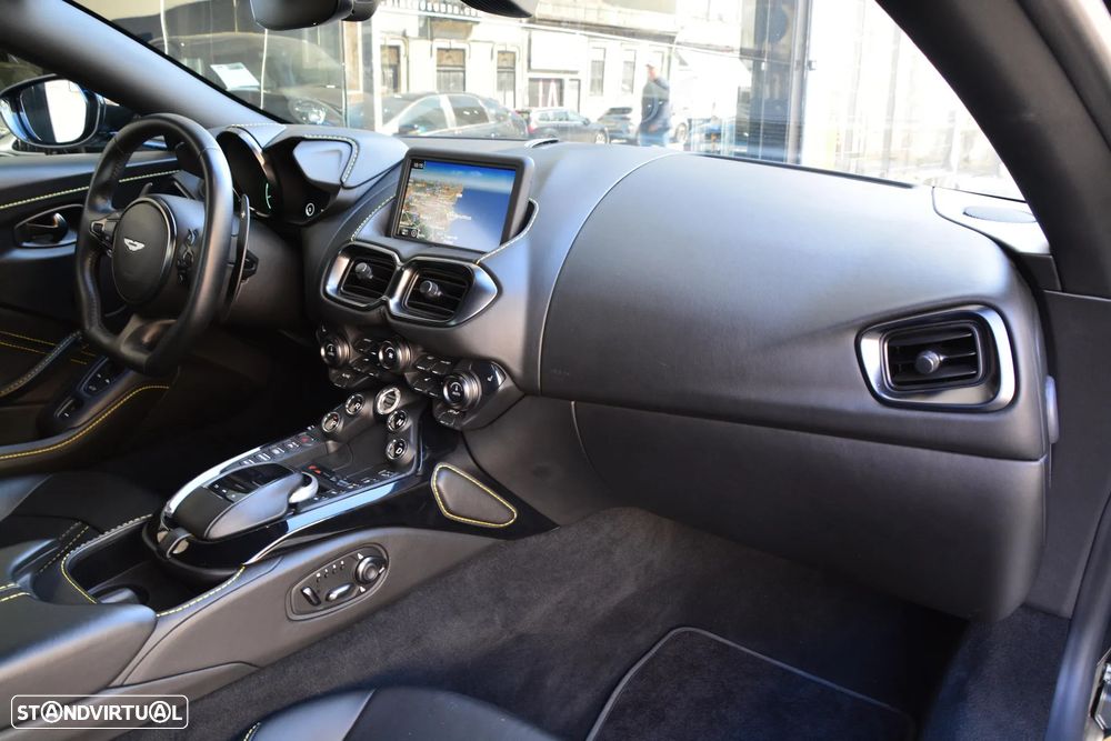 Aston Martin Vantage Roadster V8 - 53