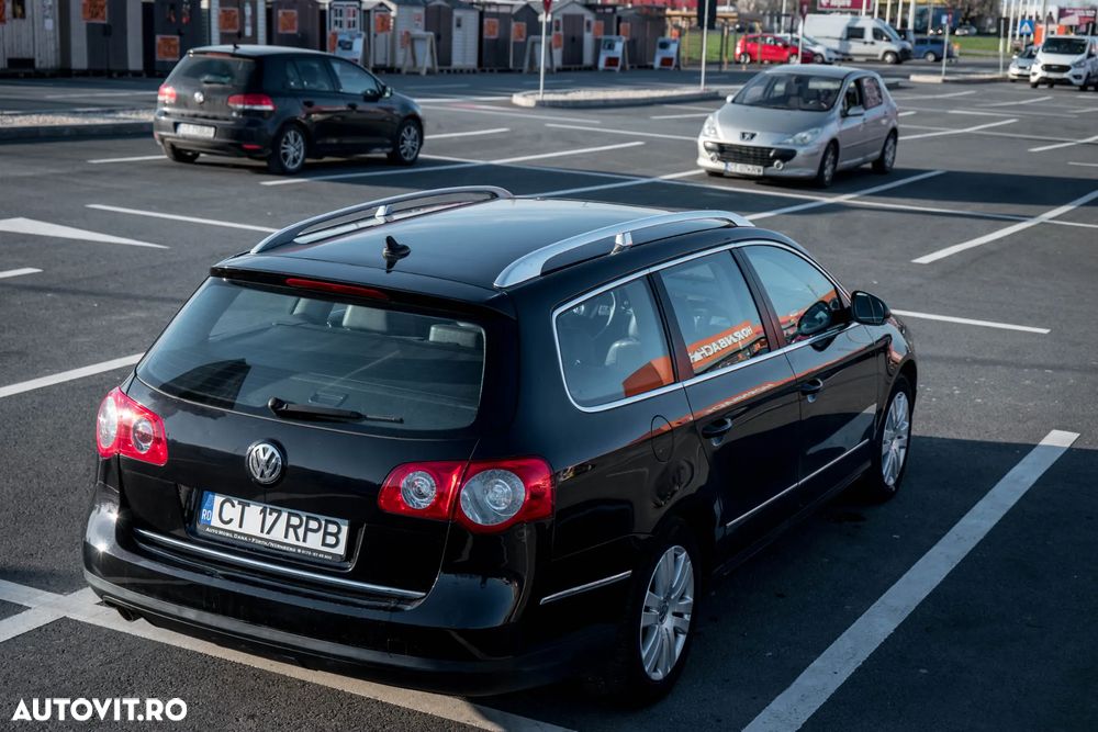 Volkswagen Passat 1.6 TDI DPF BlueMotion Technology Highline - 24