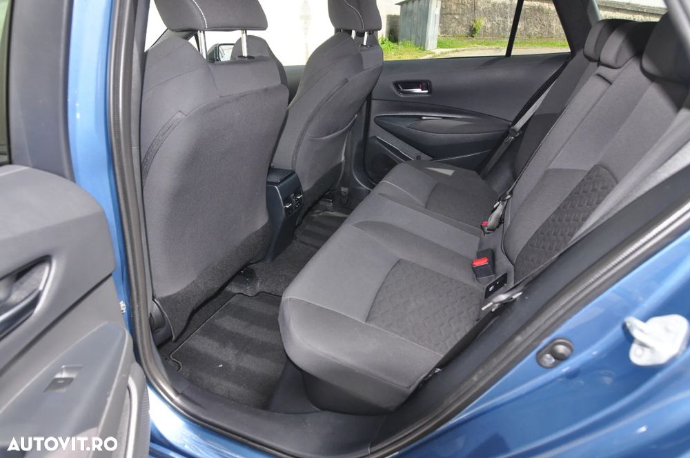 Toyota Corolla 1.8 HSD Business - 9