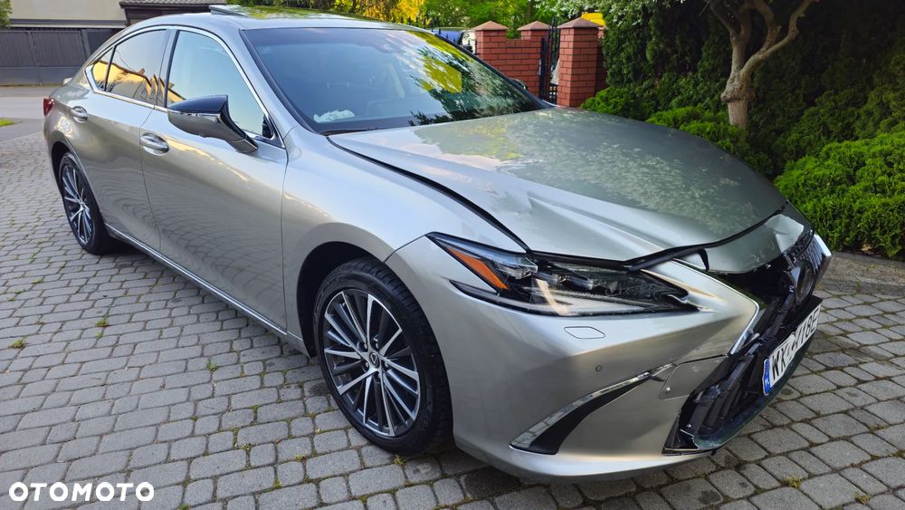 Lexus ES 300h Prestige - 7