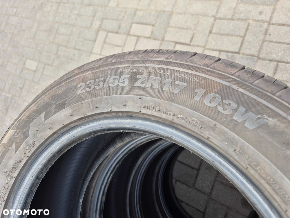 Kumho Ecsta HS52 235/55r17 103W Wzmocnienie XL Rant 2022r 6,5mm N4845 - 4