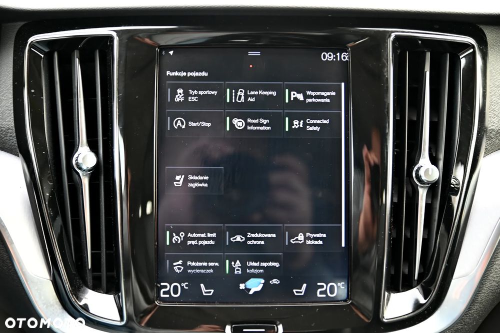 Volvo V60 D4 Geartronic Momentum Pro - 39