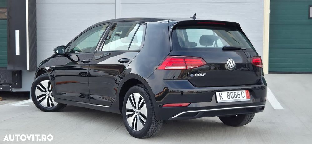 Volkswagen e-Golf - 31