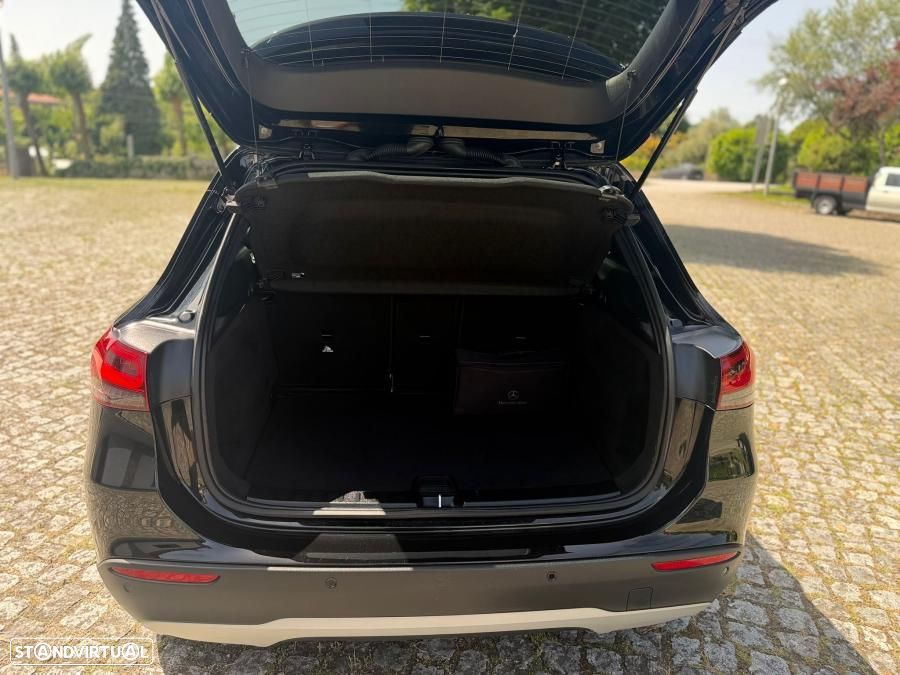 Mercedes-Benz GLA 250 - 12