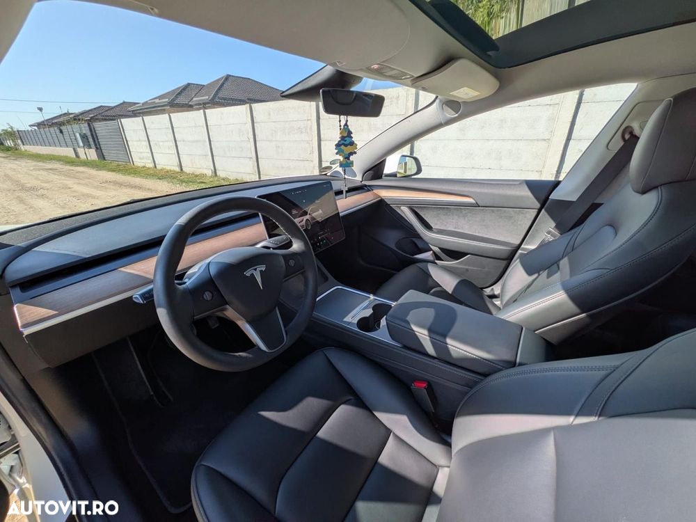 Tesla Model 3 Long Range AWD Premium - 7