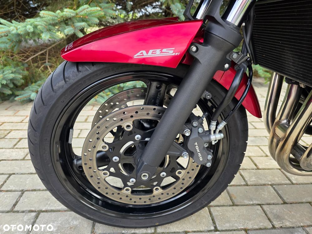 Suzuki Bandit - 27