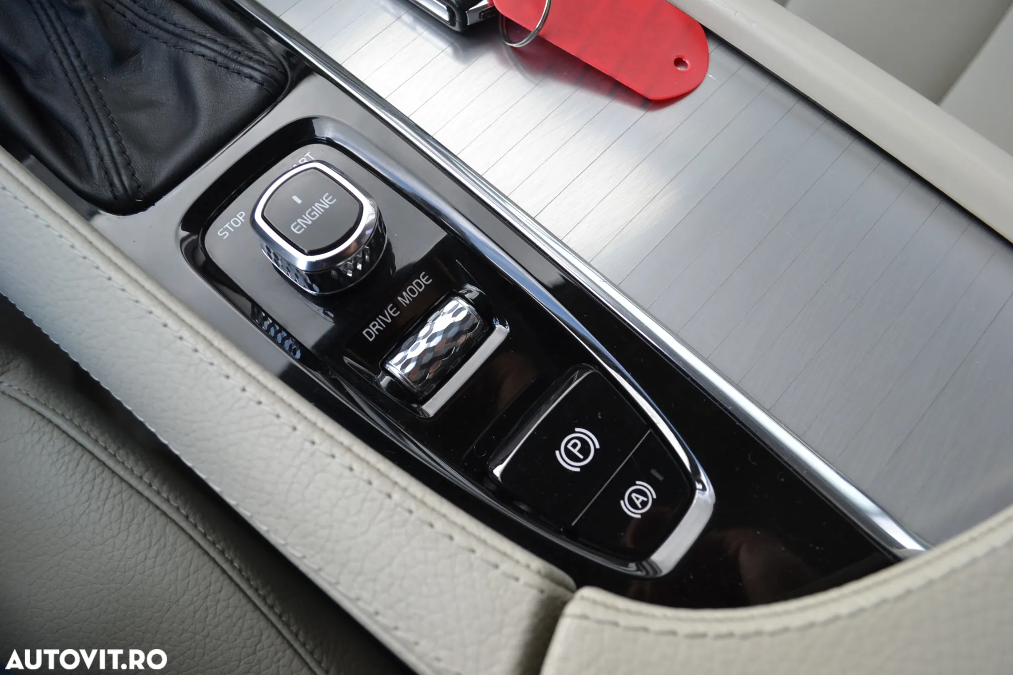 Volvo XC 90 T6 AWD Momentum - 27