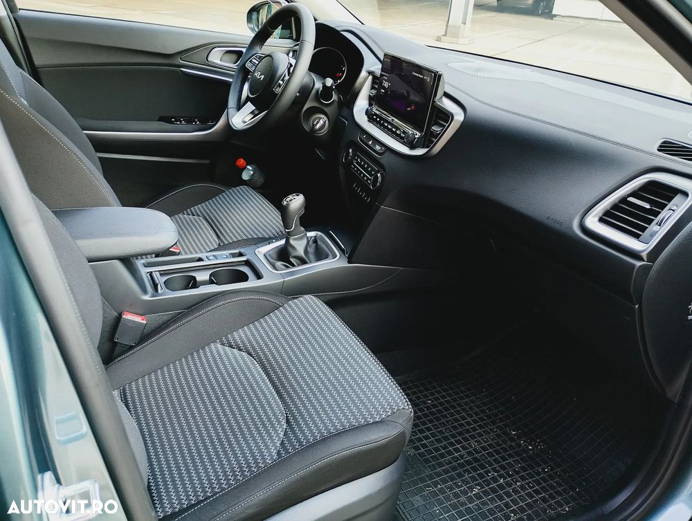 Kia XCeed 1.5 T-GDI 6MT City - 11