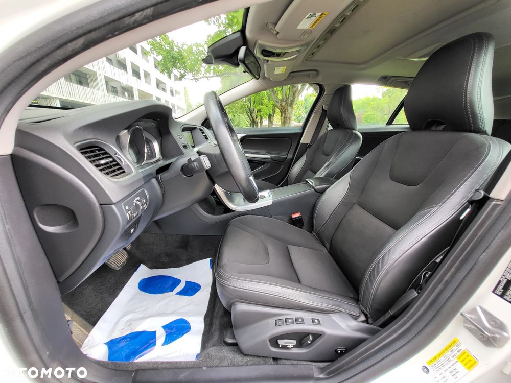 Volvo V60 T5 Geartronic Momentum - 5