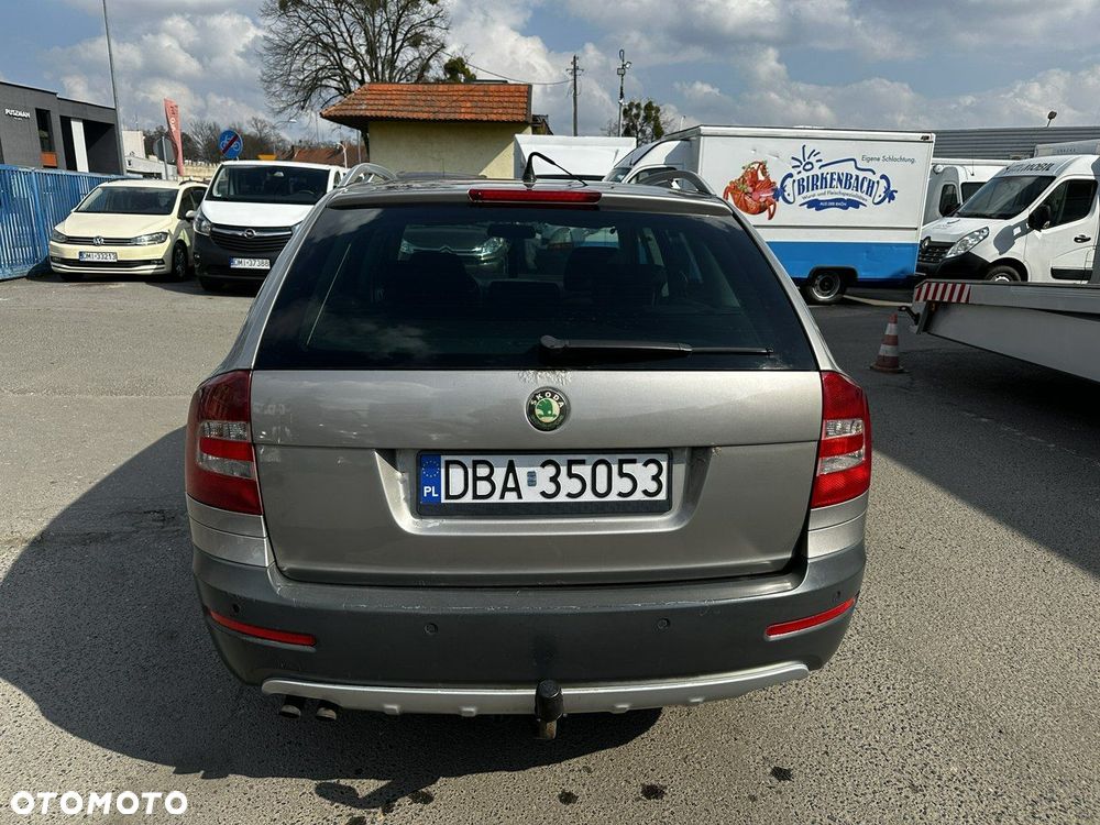 Skoda Octavia 2.0 TDI DPF 4x4 Scout - 18