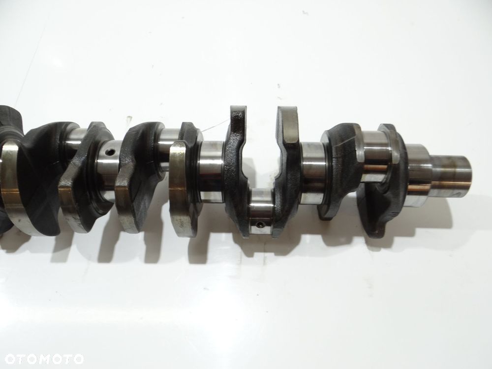 WAŁ KORBOWY BMW E60 525 D 256D2 OE 7790813 - 3