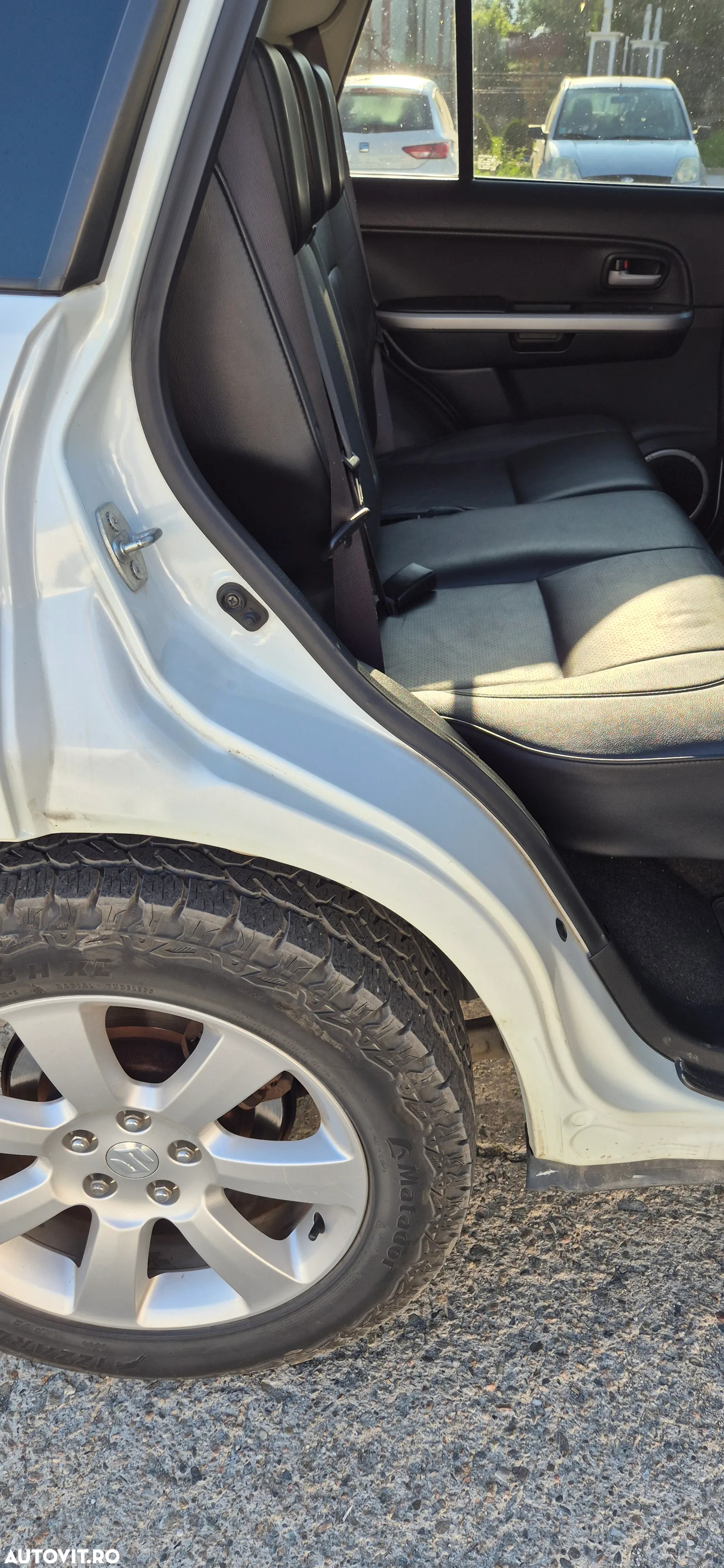 Suzuki Grand Vitara 1.9 DDIS JLX Navi - 8