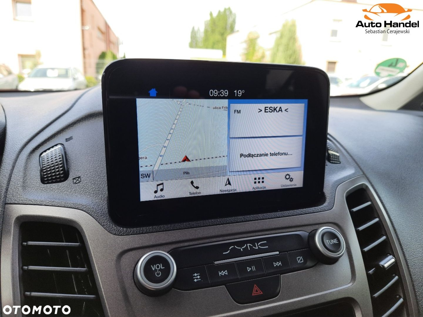 Ford Transit Connect - 19