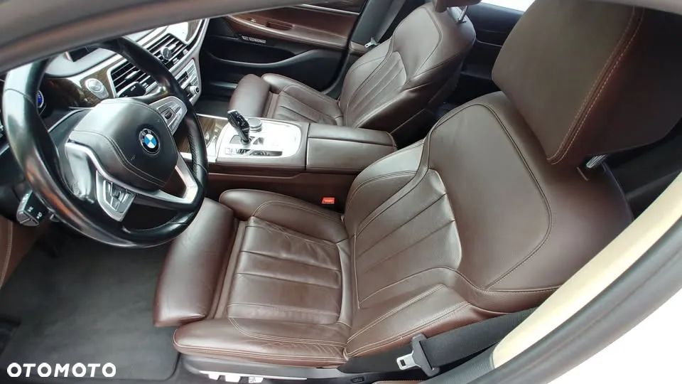 BMW Seria 7 740d xDrive - 8