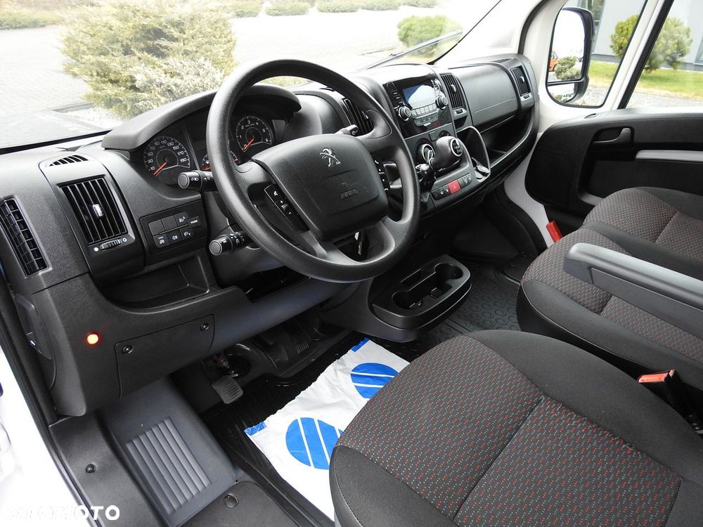 Peugeot BOXER KONTENER WINDA 8 PALET TEMPOMAT KLIMATYZACJA  140KM - 3