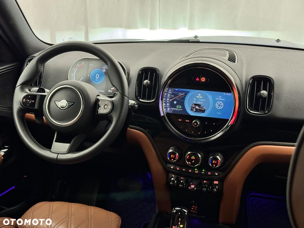 MINI Countryman Cooper SD ALL4 - 25
