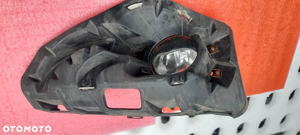 Bmw X1 E84 Halogen prawy 63172993528 doświetlanie zakrętów Mocowanie 51112991810 142064 - 2