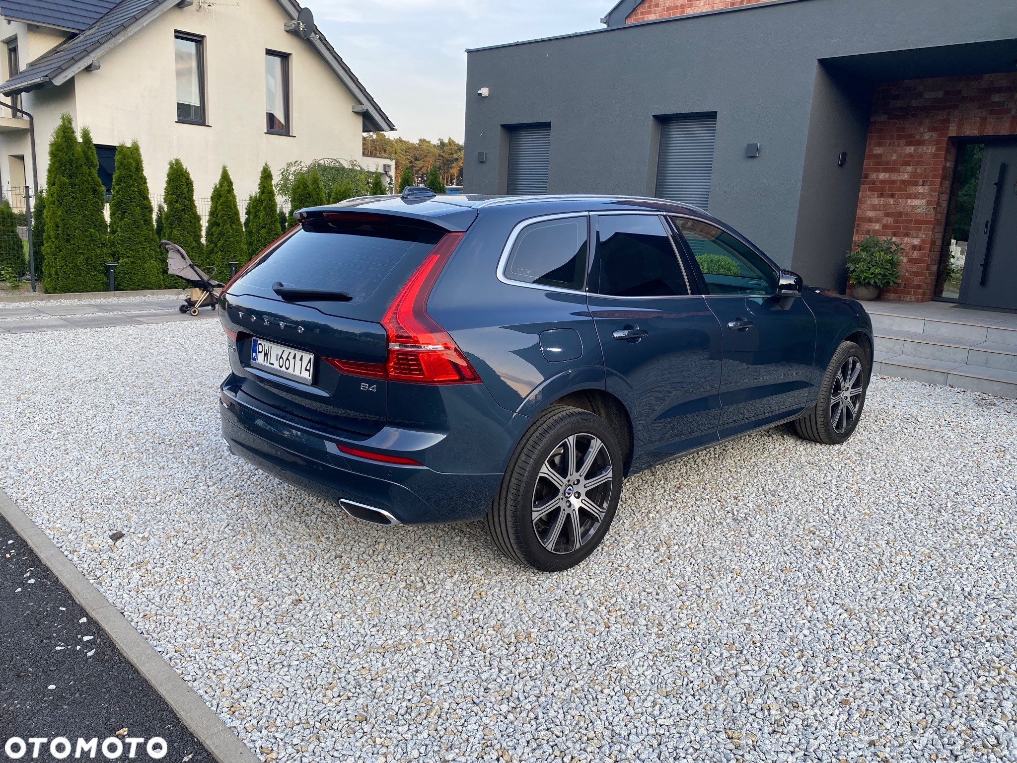 Volvo XC 60 B4 B Momentum - 5