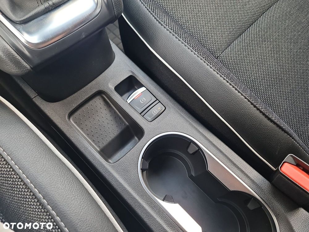 Renault Captur 1.0 TCe Techno - 26