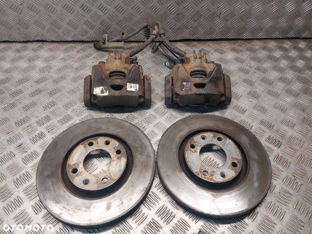 TARCZE HAMULCOWE PRZÓD + KLOCKI + ZACISKI CITROEN BERLINGO II 1.6 HDI - 1