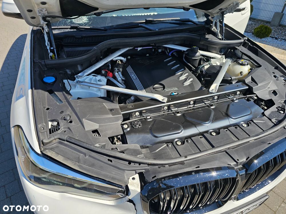 BMW X5 xDrive30d sport - 23