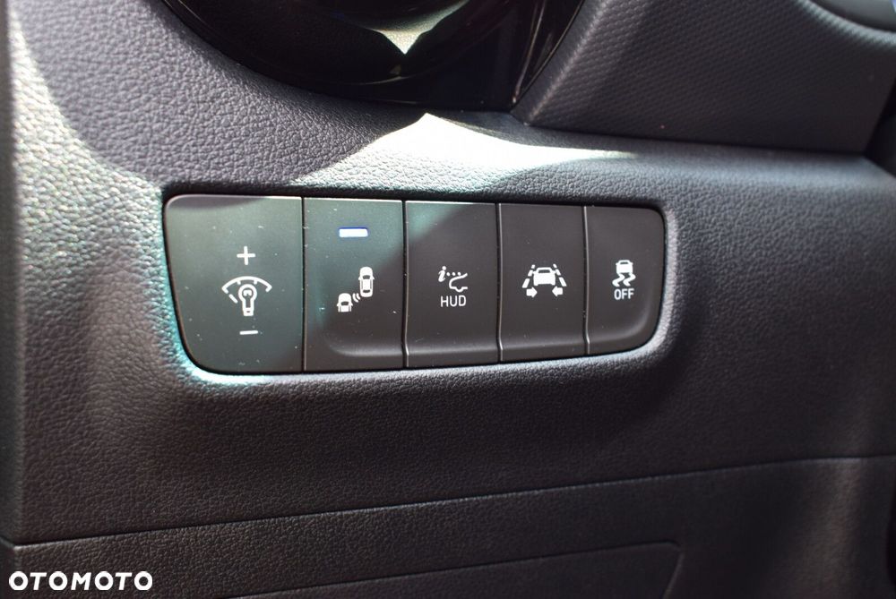 Hyundai Kona - 30