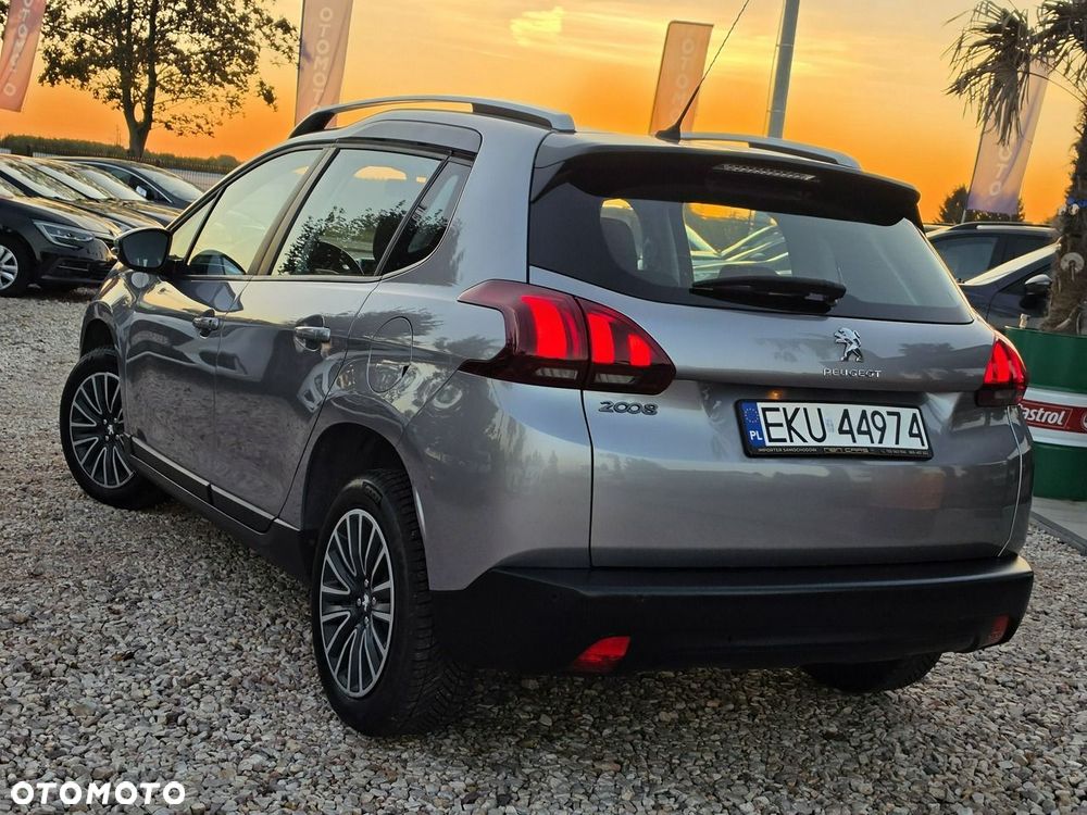 Peugeot 2008 - 14