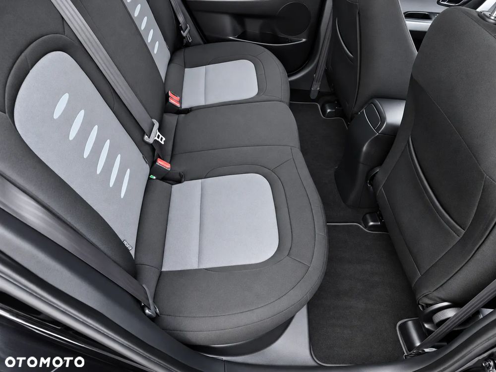 Kia Ceed 1.6 GDI Dream Team Edition - 17