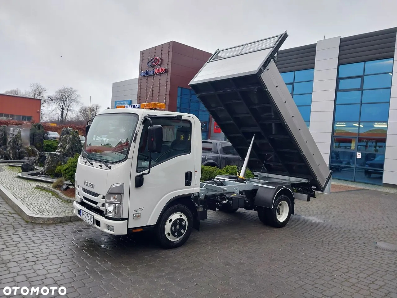 Isuzu M27 - 15