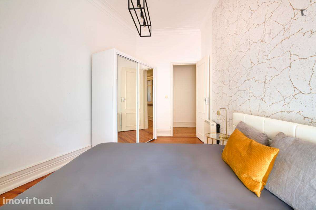 Quarto - localizado em Rato Lisbon - Grande imagem: 4/37