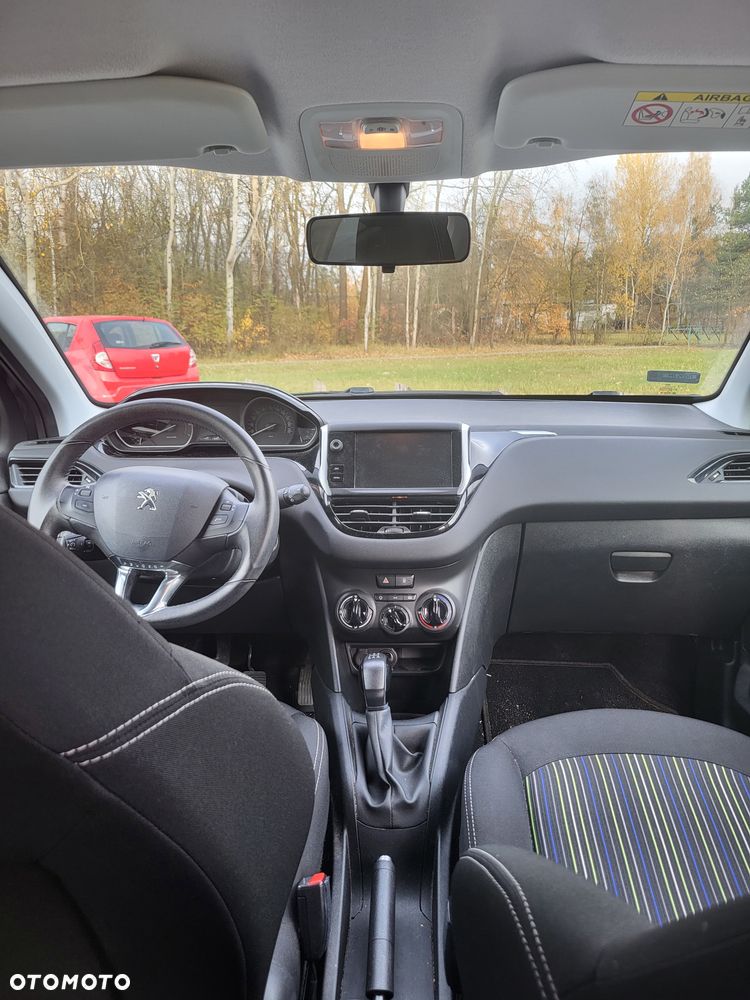 Peugeot 208 PureTech 82 Urban Move - 6